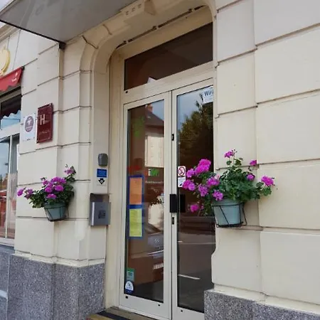 Le Rallye Hotel Soissons