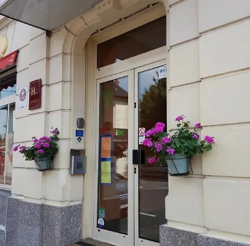 Le Rallye Hotel Soissons